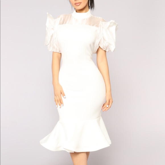 Fashion Nova Dresses & Skirts - New✨ Fashion Nova Ivory Midi Dress